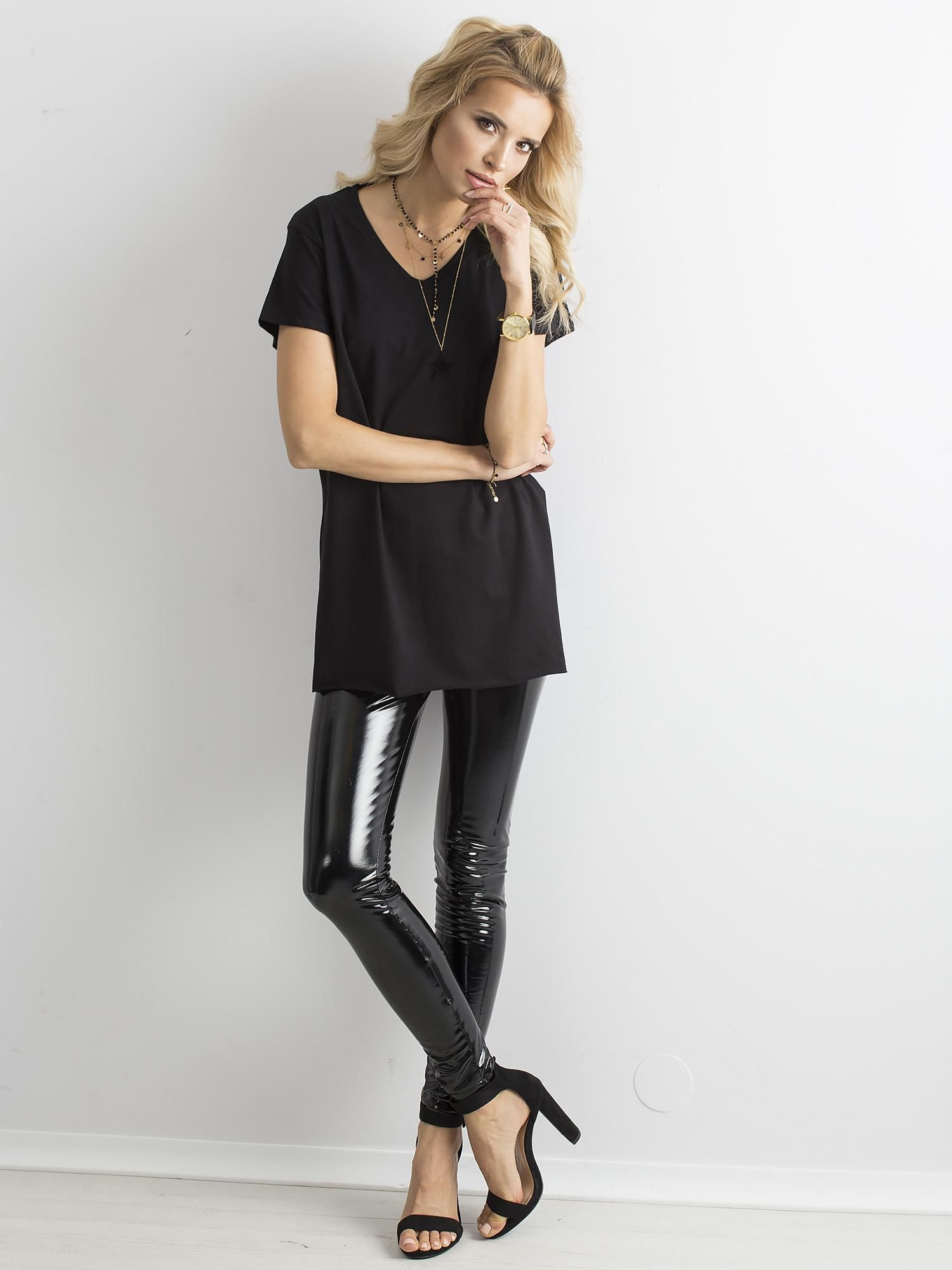 Schwarzes Baumwoll-T-Shirt für Damen.