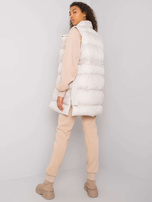 Beżowy trzyczęściowy komplet z kamizelką Minneola