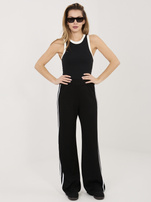 Czarne dresowe spodnie z miękkiego materiału 