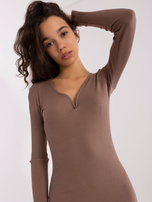 Hurt Brązowa sukienka dopasowana w prążek BASIC FEEL GOOD