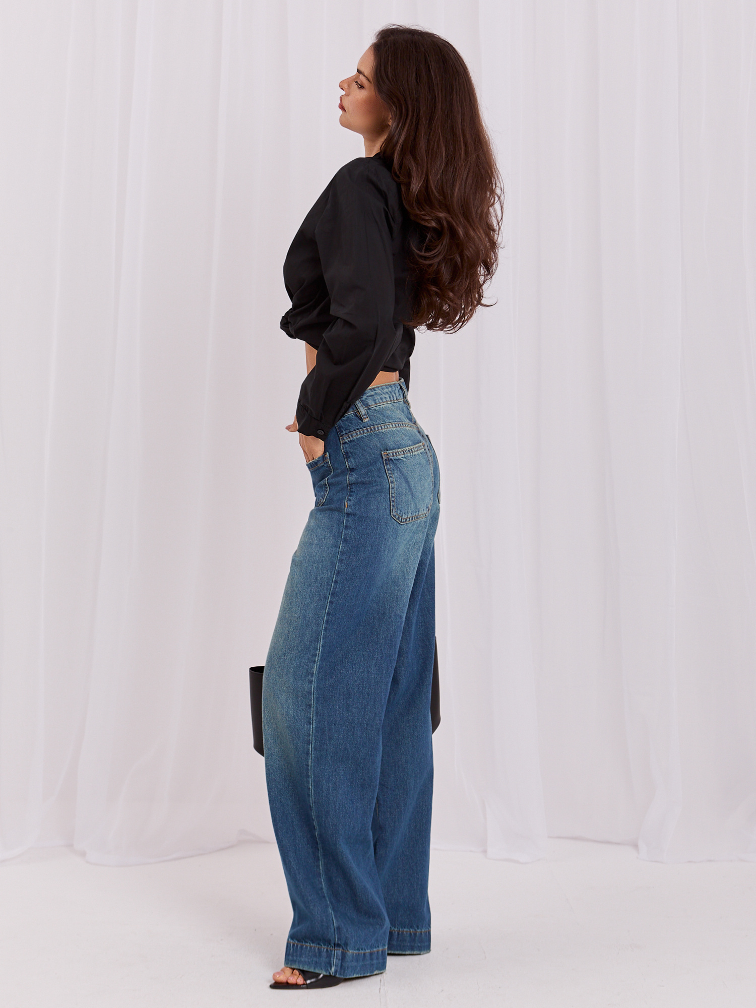 Dunkelblaue Jeans mit Taschen vorne SUBLEVEL.