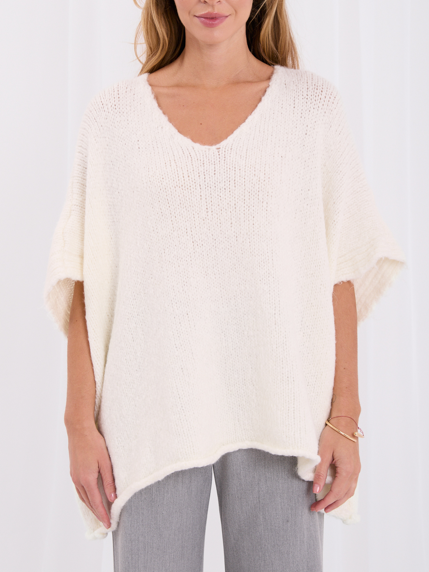 Ecru damski sweter oversize z rękawem 3/4