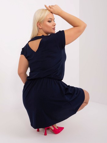 Hurt Granatowa basic sukienka plus size z gumką w pasie