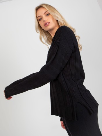 Hurtownia Czarny prążkowany sweter klasyczny z wiskozą 
