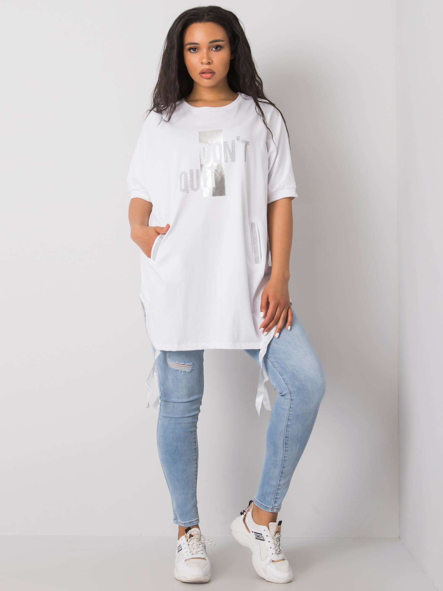 Hurtownia Biała bluzka plus size Clare