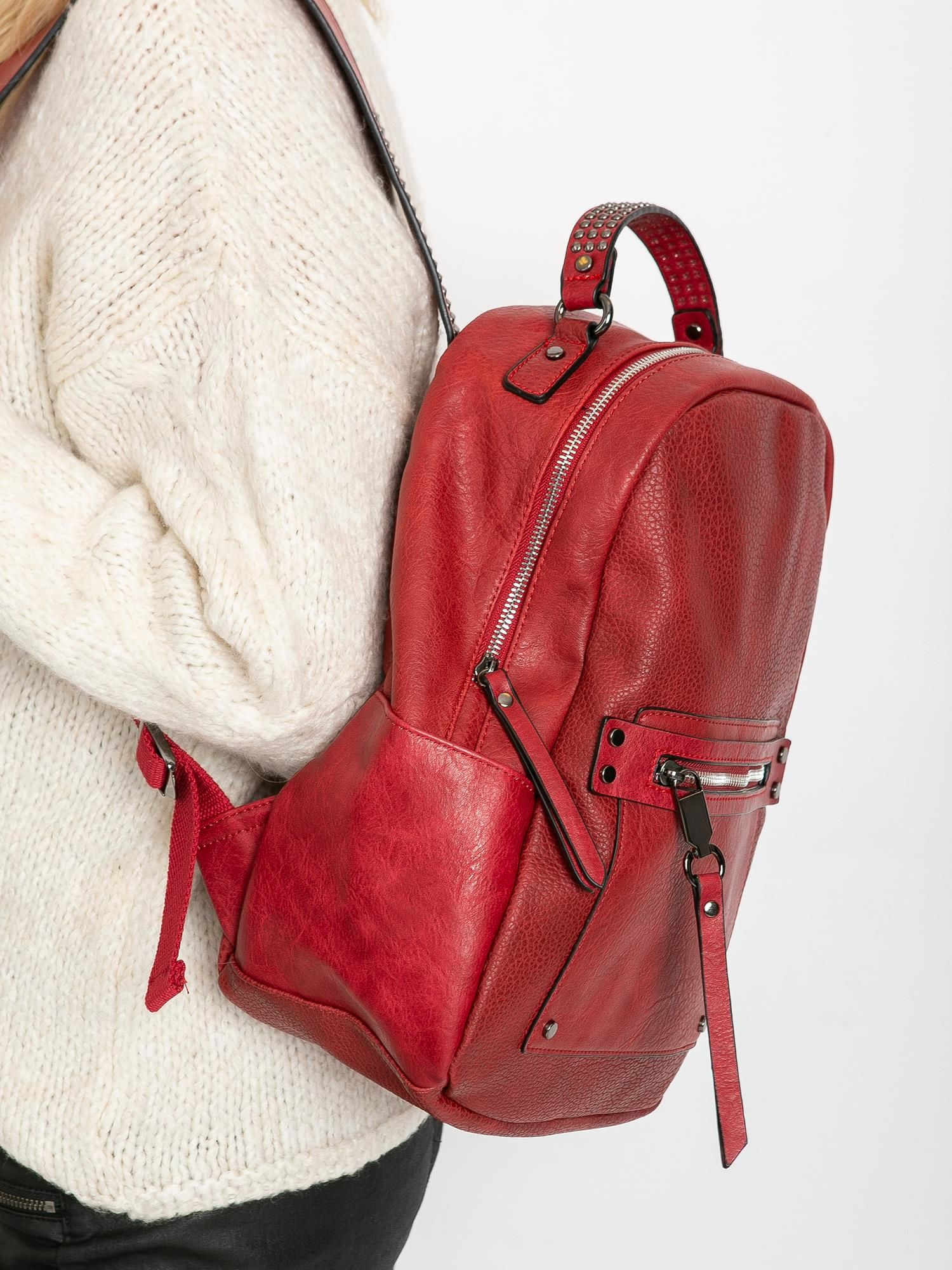 Hurtownia Czerwony plecak z ćwiekami