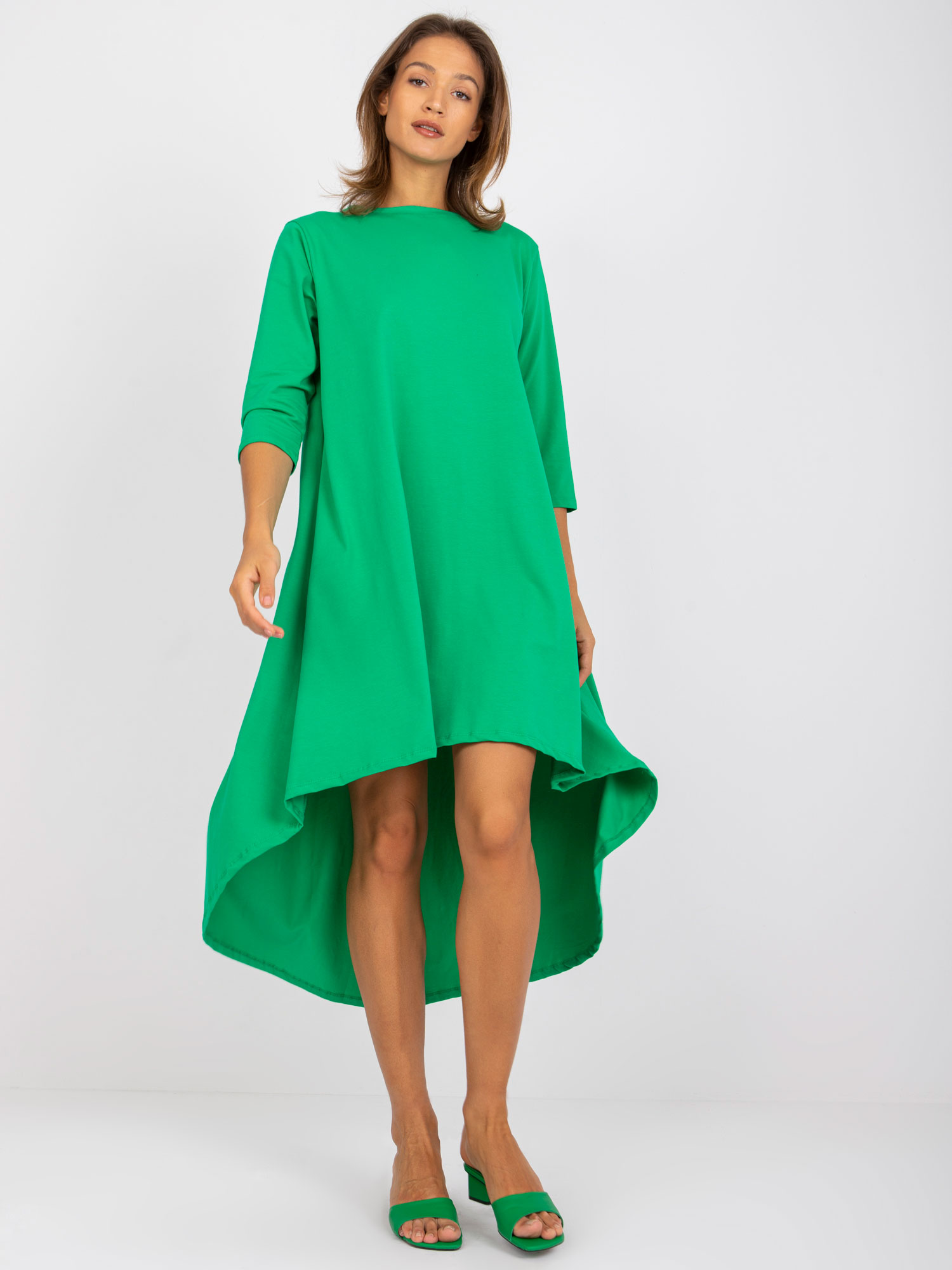 Hurtownia Zielona asymetryczna sukienka oversize Dulce