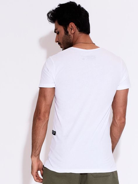 Biały t-shirt męski z graficznym znakiem
                             zdj. 
                            2