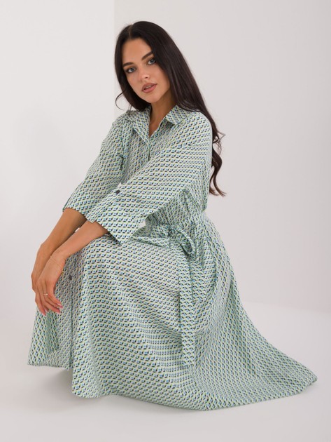 Hurtownia Biało-zielona midi sukienka szmizjerka z printem