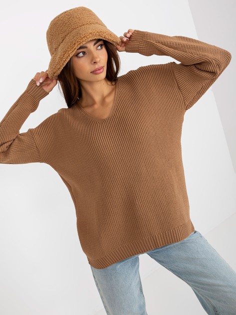 Hurtownia Camelowy damski sweter oversize z dzianiny   