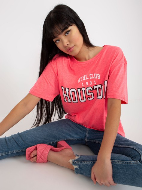 Hurtownia Fluo różowy luźny damski t-shirt z napisem 