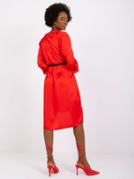 Czerwona sukienka z paskiem Atlanta
                                 zdj. 
                                3