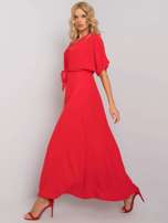 Czerwona sukienka z rozcięciem Bethany RUE PARIS
                                 zdj. 
                                3