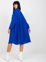 Hurt Kobaltowa koszulowa sukienka oversize z długim rękawem 
                                 zdj. 
                                5