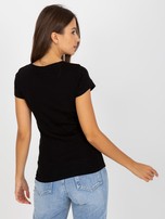 Hurtownia Czarny bawełniany t-shirt z aplikacją
                                 zdj. 
                                5
