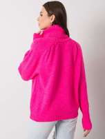 Różowy sweter damski z golfem Tiyarna RUE PARIS
                                 zdj. 
                                3