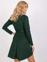 Zielona sukienka z paskiem Beirut
                                 zdj. 
                                4